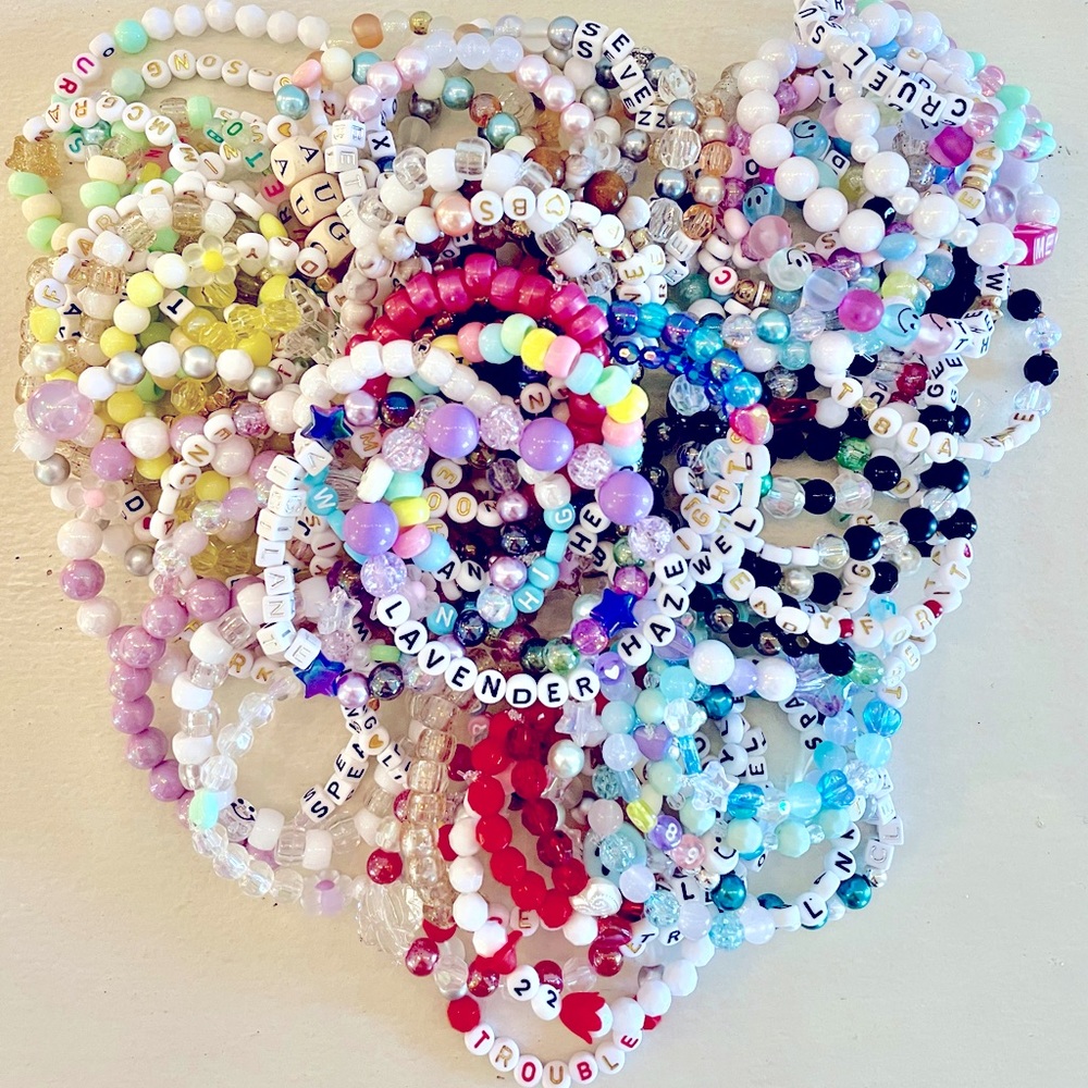 💜Taylor Swift Eras Tour Unisex Friendship Bracelets💜